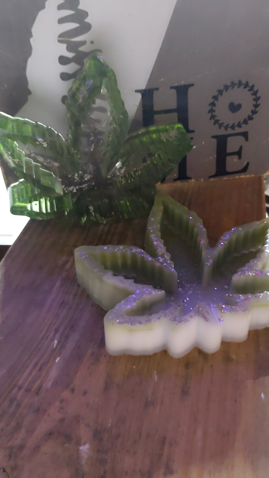 Leaf ashtray